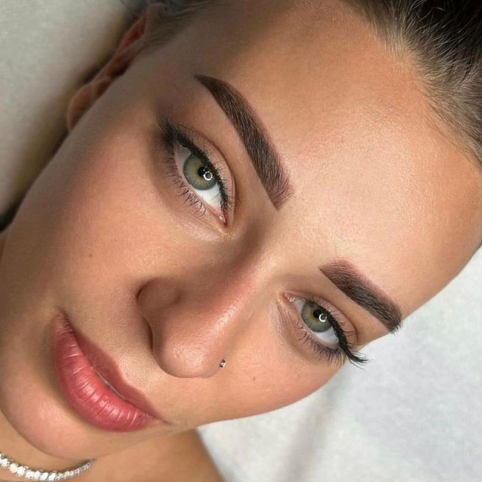 trajna šminka obrva, puder obrve, japansko iscrtavanje obrva, sta su to puder obrve, sencenje obrva, puder obrve ili microblading, koliko traju japanske obrve, japansko iscrtavanje obrva negativna iskustva, mikroblejding, puder obrve cena, obrve puder, trajna šminka obrva, cena puder obrva, puder obrve kurs, kurs za obrve, obuka za puder obrve cena, tehnika puder obrva